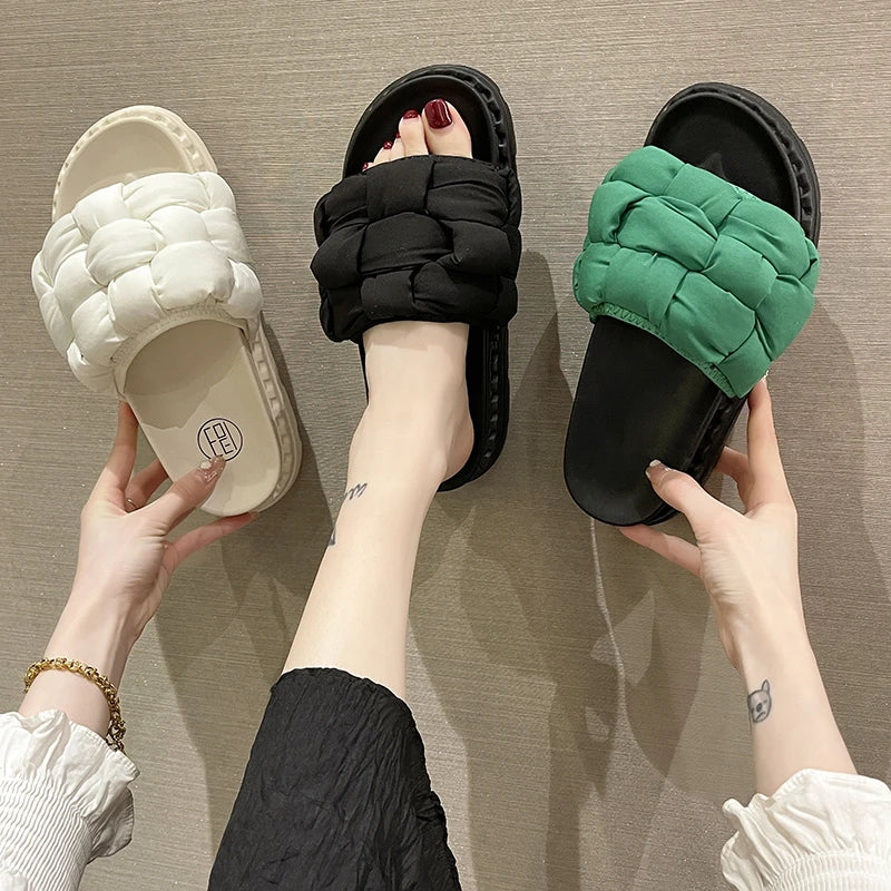 Chinelo de Praia, Plataforma, Bico Quadrado, Fluffy